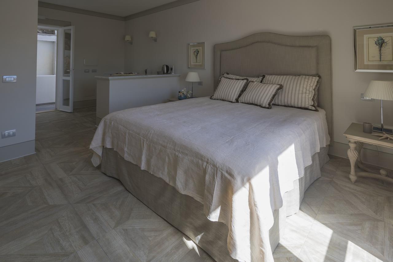Maridea Casa Vacanza- Le Alcove Sul Mare Suites Ponza Exterior foto